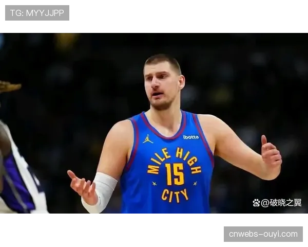 约基奇场均29.8分13.5篮板12.1助攻，历史第二个赛季场均三双
